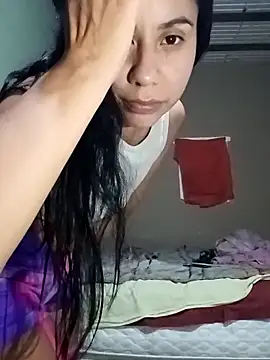 Snapshot of Michellluxo chatting on 03-03-26, 04:07 Michellluxo online show from 03-03-26, 04:07