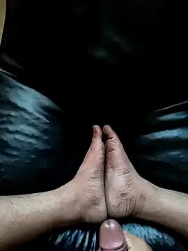 Village 0boy online show from 12-18-25, 09:37