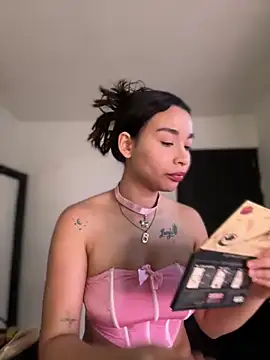 Snapshot of Hips_hannah chatting on 03-22-25, 08:15 Hips hannah online show from 03-22-25, 08:15