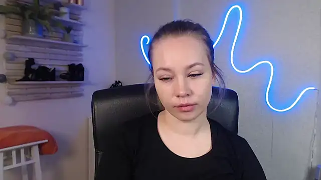 holly xglam online show from 12-31-24, 10:15