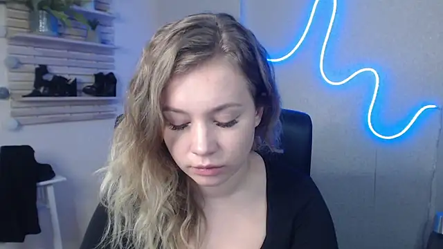 holly xglam online show from 01-07-25, 10:43