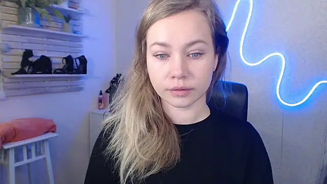 holly xglam online show from 01-28-25, 04:50