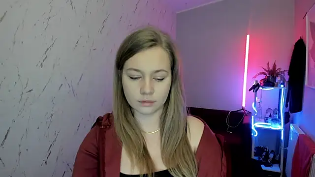 holly xglam online show from 01-08-26, 08:33