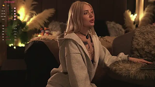 LinaKinky online show from 01-17-25, 04:36