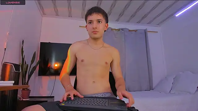 bower and colucci online show from 09-18-25, 01:18