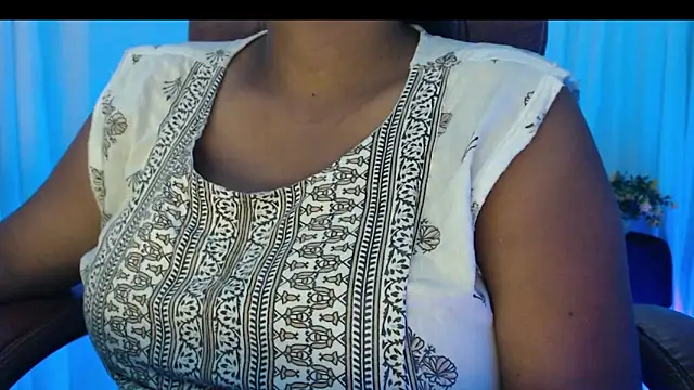 Prita07 online show from 03-19-25, 04:57