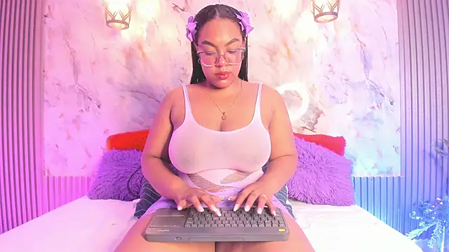 Esmeralda Duarte online show from 03-14-25, 09:35