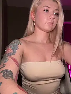 Anour amour online show from 12-21-24, 03:03