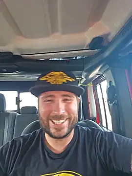 Snapshot of JeepinAround chatting on 09-30-25, 11:32 JeepinAround online show from 09-30-25, 11:32