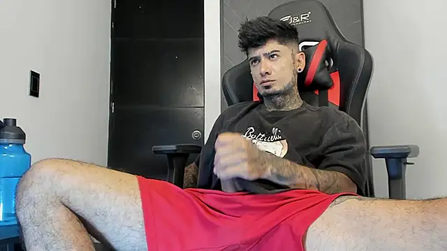 Snapshot of sergiio_mesa27 chatting on 12-06-24, 03:55 sergiio mesa27 online show from 12-06-24, 03:55