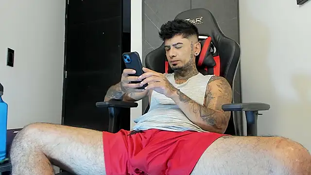 Snapshot of sergiio_mesa27 chatting on 12-13-24, 08:58 sergiio mesa27 online show from 12-13-24, 08:58