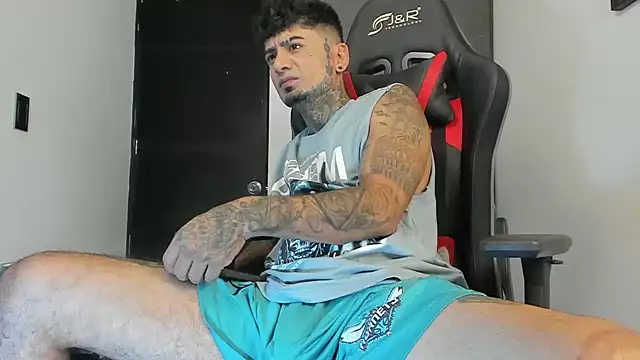 Snapshot of sergiio_mesa27 chatting on 02-03-25, 02:24 sergiio mesa27 online show from 02-03-25, 02:24