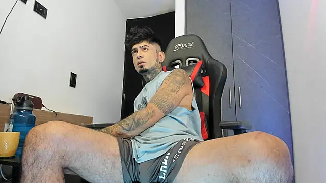 Snapshot of sergiio_mesa27 chatting on 02-22-25, 11:35 sergiio mesa27 online show from 02-22-25, 11:35