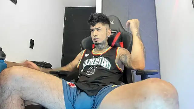 Snapshot of sergiio_mesa27 chatting on 02-24-25, 02:15 sergiio mesa27 online show from 02-24-25, 02:15