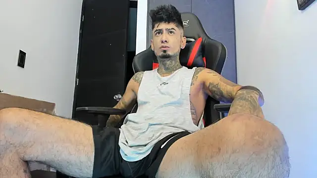 Snapshot of sergiio_mesa27 chatting on 02-28-25, 01:03 sergiio mesa27 online show from 02-28-25, 01:03