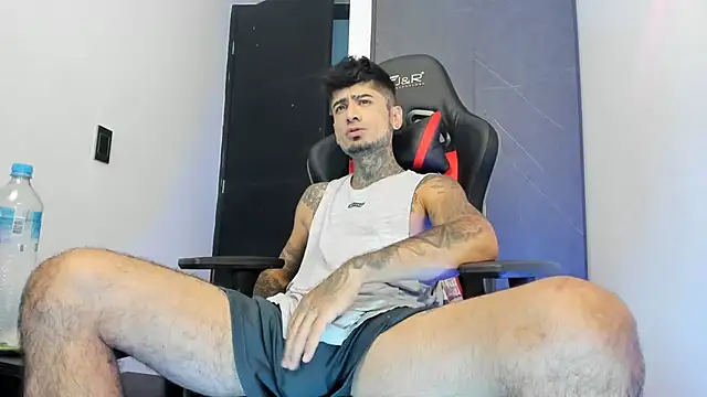 Snapshot of sergiio_mesa27 chatting on 03-07-25, 02:23 sergiio mesa27 online show from 03-07-25, 02:23