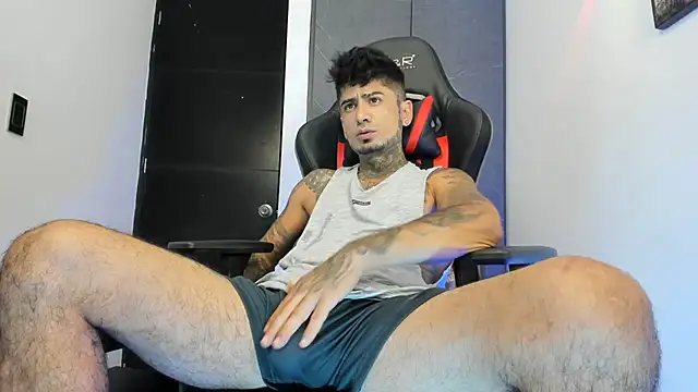 Snapshot of sergiio_mesa27 chatting on 03-07-25, 09:38 sergiio mesa27 online show from 03-07-25, 09:38