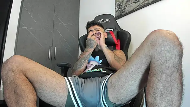 Snapshot of sergiio_mesa27 chatting on 09-30-25, 12:48 sergiio mesa27 online show from 09-30-25, 12:48