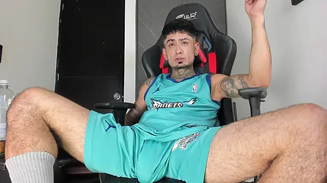 Snapshot of sergiio_mesa27 chatting on 11-09-25, 02:32 sergiio mesa27 online show from 11-09-25, 02:32