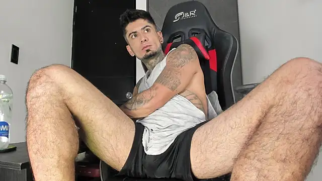 Snapshot of sergiio_mesa27 chatting on 11-19-25, 01:49 sergiio mesa27 online show from 11-19-25, 01:49