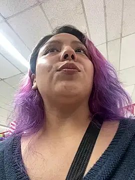 Snapshot of PurpleHaze17 chatting on 12-04-24, 02:09 PurpleHaze17 online show from 12-04-24, 02:09