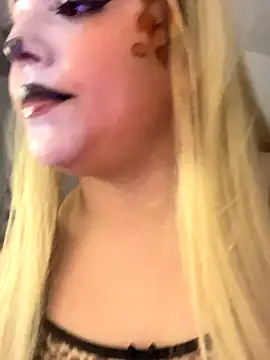 Snapshot of PurpleHaze17 chatting on 10-21-25, 04:46 PurpleHaze17 online show from 10-21-25, 04:46