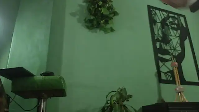 thirstymoonxx online show from 09-17-25, 04:03