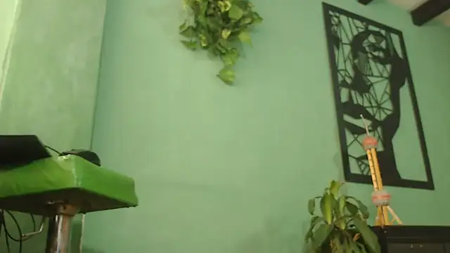 thirstymoonxx online show from 12-21-25, 07:54