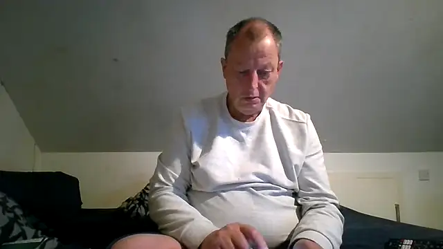 chubbybear2cum online show from 06-08-26, 02:17