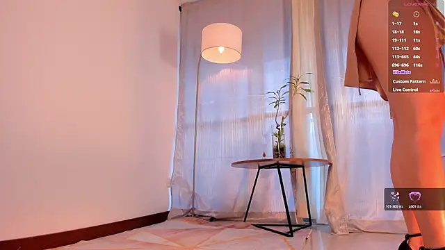 Snapshot of _Miss_Kimm chatting on 02-07-25, 11:56 Miss Kimm online show from 02-07-25, 11:56