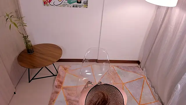 Snapshot of _Miss_Kimm chatting on 02-21-25, 03:43 Miss Kimm online show from 02-21-25, 03:43