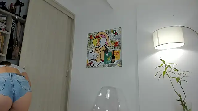 Snapshot of _Miss_Kimm chatting on 02-27-25, 11:10 Miss Kimm online show from 02-27-25, 11:10