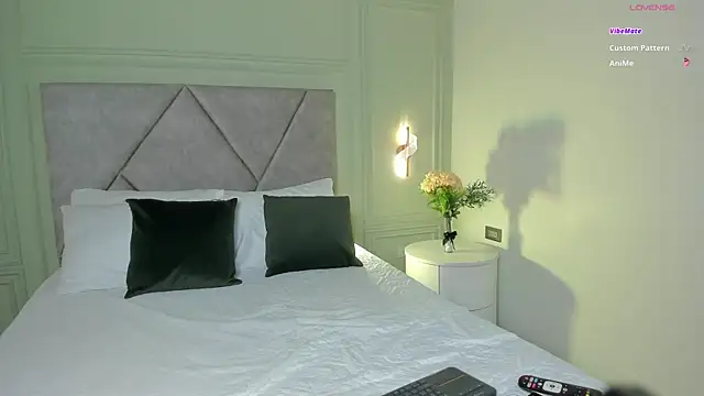 Snapshot of _Miss_Kimm chatting on 11-11-25, 12:16 Miss Kimm online show from 11-11-25, 12:16