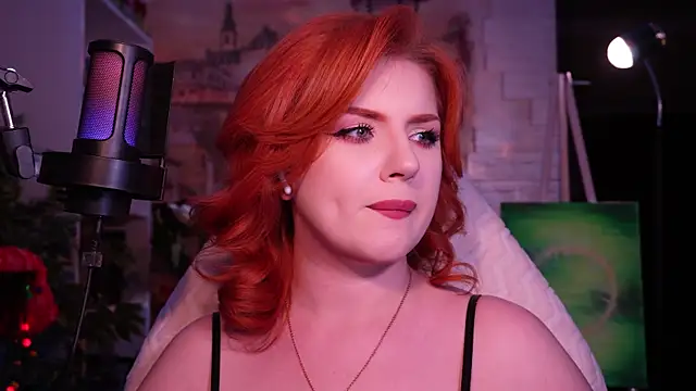 Snapshot of Chriss_Fox chatting on 01-23-25, 06:35 Chriss Fox online show from 01-23-25, 06:35