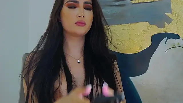 Snapshot of _BellaDonna_ chatting on 02-06-25, 11:37 BellaDonna online show from 02-06-25, 11:37