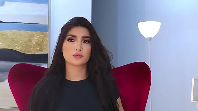 Snapshot of _BellaDonna_ chatting on 12-17-25, 01:22 BellaDonna online show from 12-17-25, 01:22