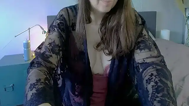 Ella Next Door online show from 01-31-25, 08:11