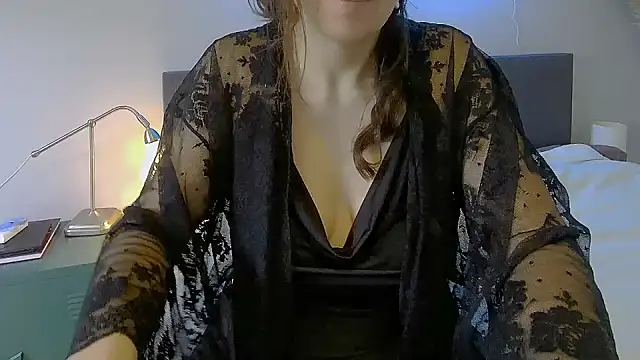 Ella Next Door online show from 02-04-25, 12:44