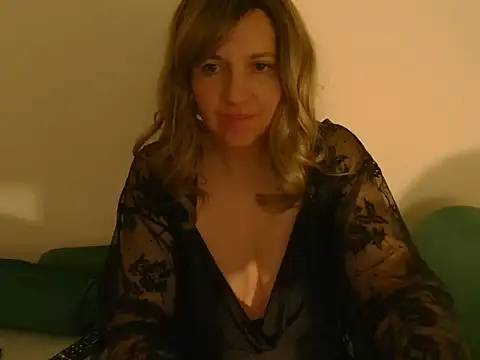 Ella Next Door online show from 11-15-25, 11:32