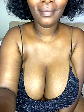 Snapshot of Naughty-sonia2 chatting on 11-20-25, 10:31 Naughty-sonia2 online show from 11-20-25, 10:31