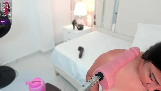 Miliaangeles online show from 01-16-26, 08:40