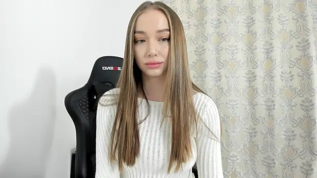 Snapshot of Sweet-bb chatting on 10-16-25, 04:30 Sweet-bb online show from 10-16-25, 04:30