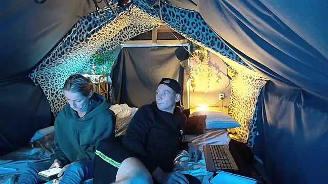 Snapshot of 38koppel1985 chatting on 09-11-25, 11:05 38koppel1985 online show from 09-11-25, 11:05