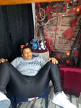 Snapshot of Selket11 chatting on 02-21-25, 01:00 Selket11 online show from 02-21-25, 01:00