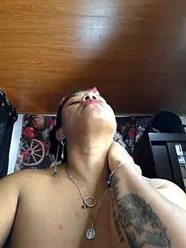 Snapshot of Selket11 chatting on 02-25-25, 04:21 Selket11 online show from 02-25-25, 04:21