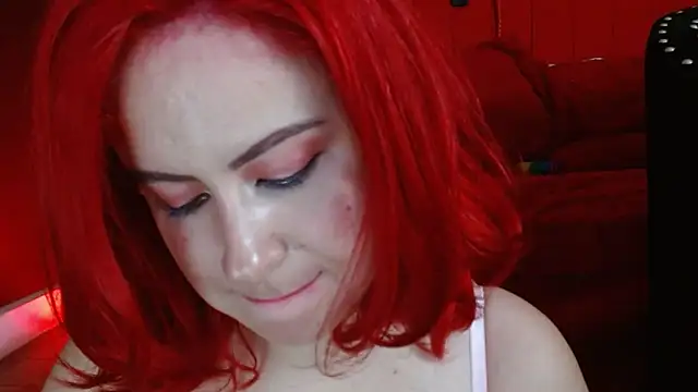 Snapshot of Naty_slavedoll chatting on 02-14-25, 10:04 Naty slavedoll online show from 02-14-25, 10:04