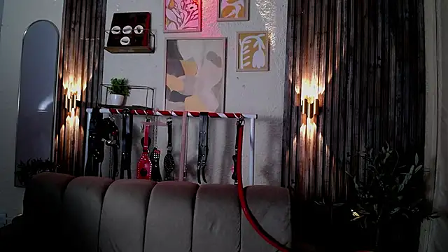 Snapshot of Naty_slavedoll chatting on 05-21-26, 07:10 Naty slavedoll online show from 05-21-26, 07:10