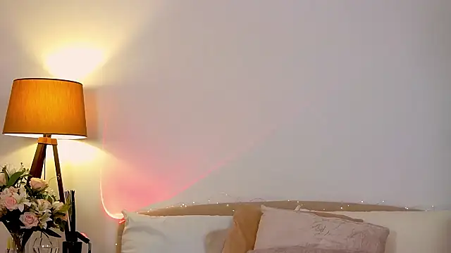 Snapshot of JuliaJaee chatting on 02-06-25, 08:13 JuliaJaee online show from 02-06-25, 08:13