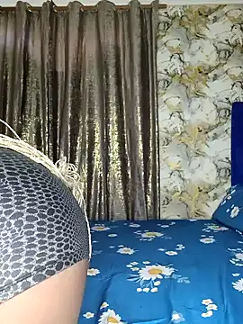 Snapshot of Tushy_baiby2000 chatting on 02-04-25, 11:27 Tushy baiby2000 online show from 02-04-25, 11:27