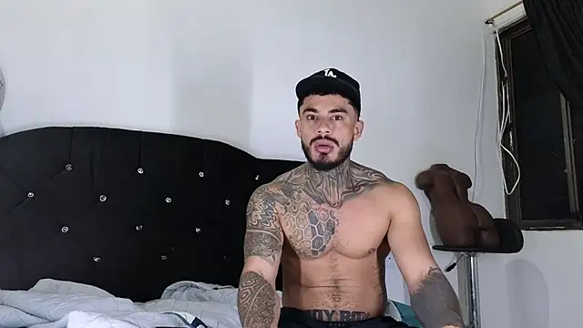 john cartter1 online show from 09-18-25, 11:01